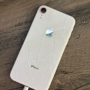 Apple iPhone XR White
